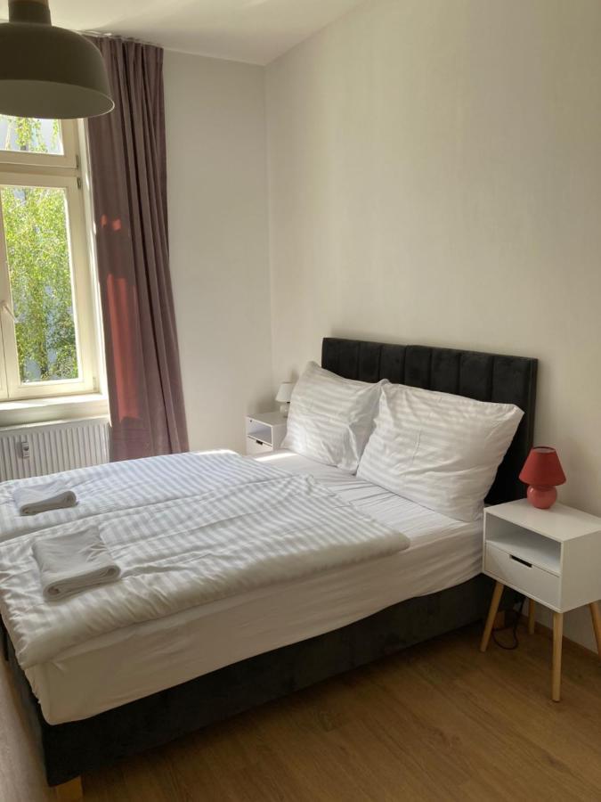 Zizkov Tower Suites Prague Exterior photo