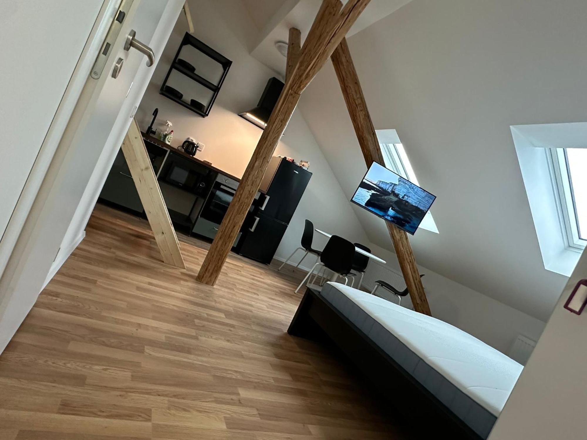 Zizkov Tower Suites Prague Exterior photo
